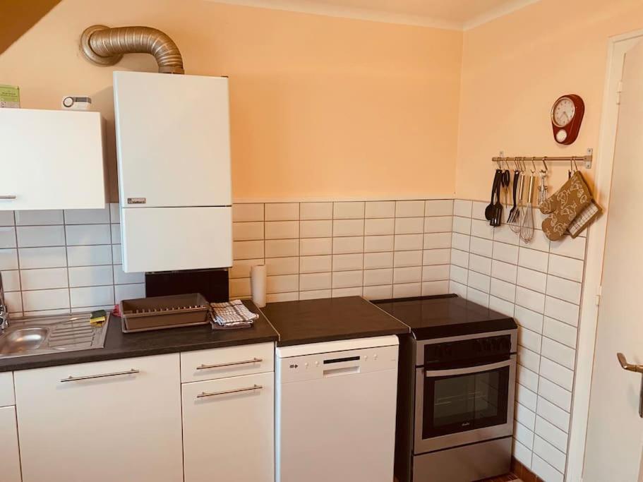 Grand Appartement Au Calme 2 Chambres Quimper Exterior foto
